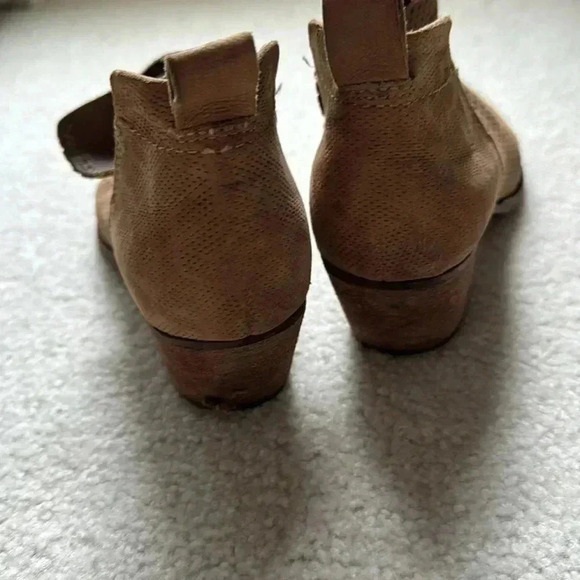 Dolce Vita boots - Picture 3 of 5